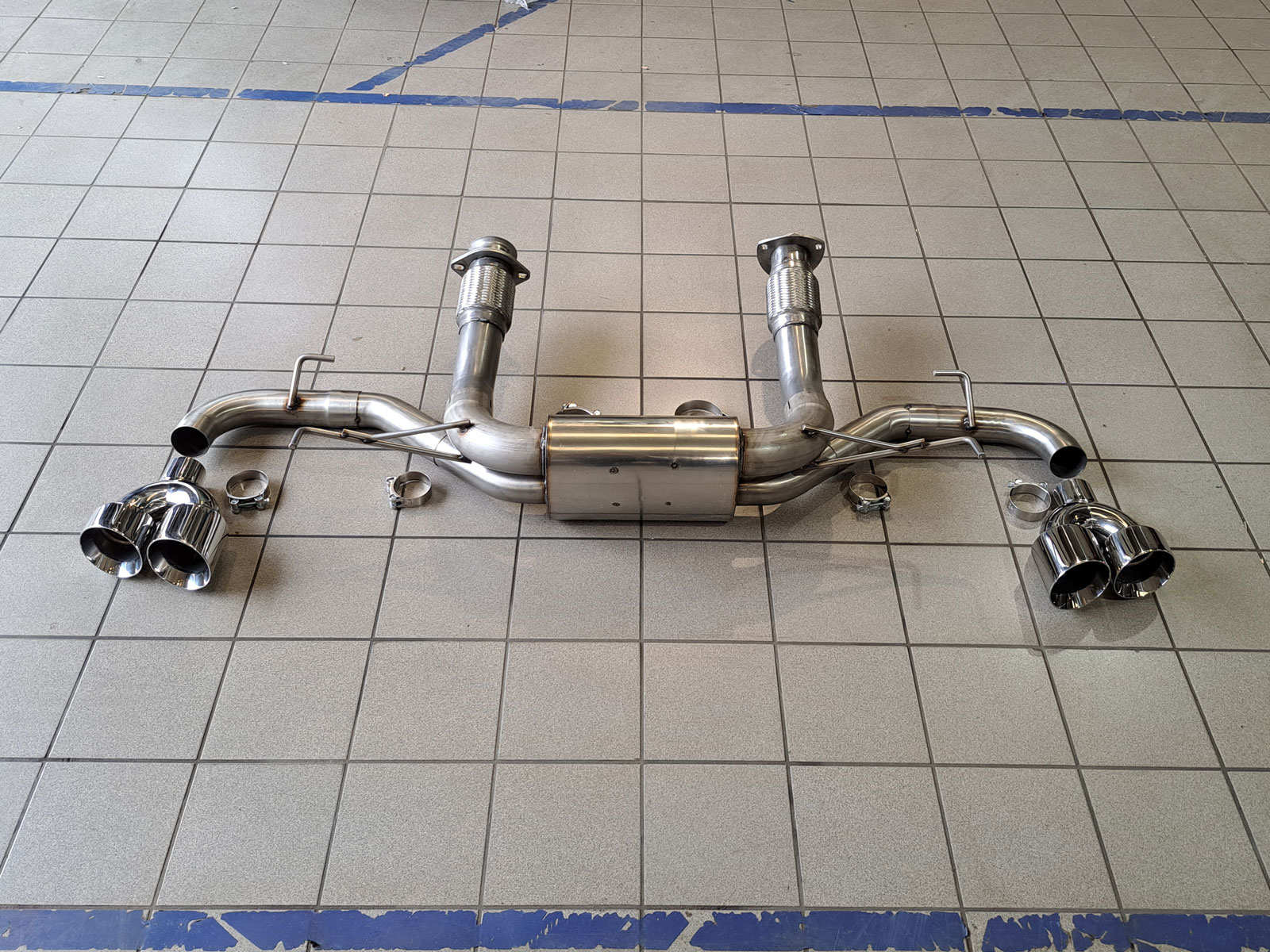 Chevrolet Corvette C8 - Cat back stainless exhaust system